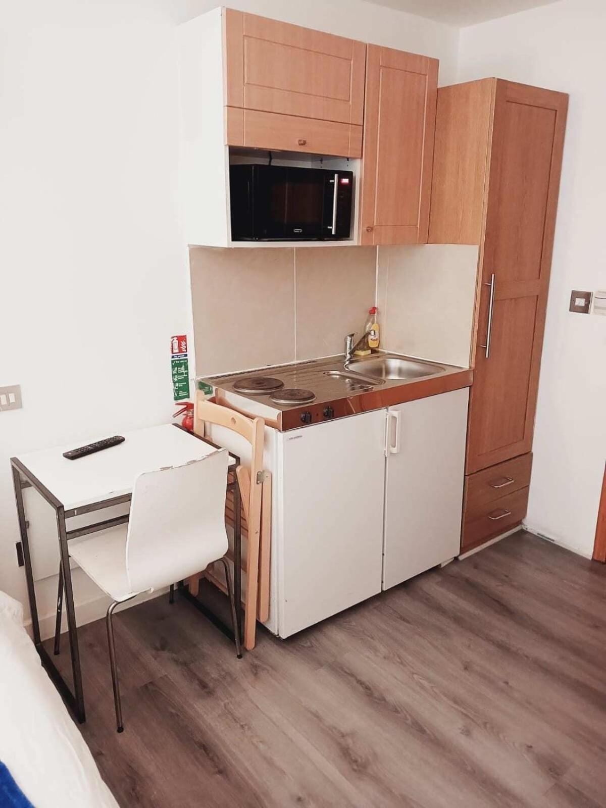 F304-Lovely 3Rd Flr Studio Fits 2 Near Hyde Park 런던 외부 사진